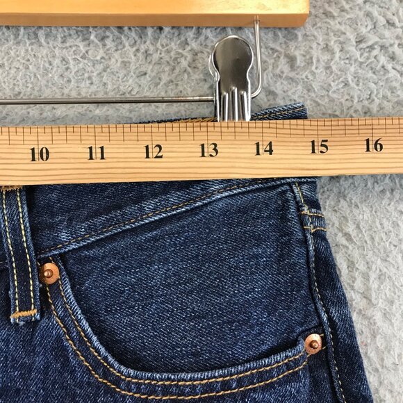 Levi's 501 Denim Shorts Size 28W - Picture 9 of 10